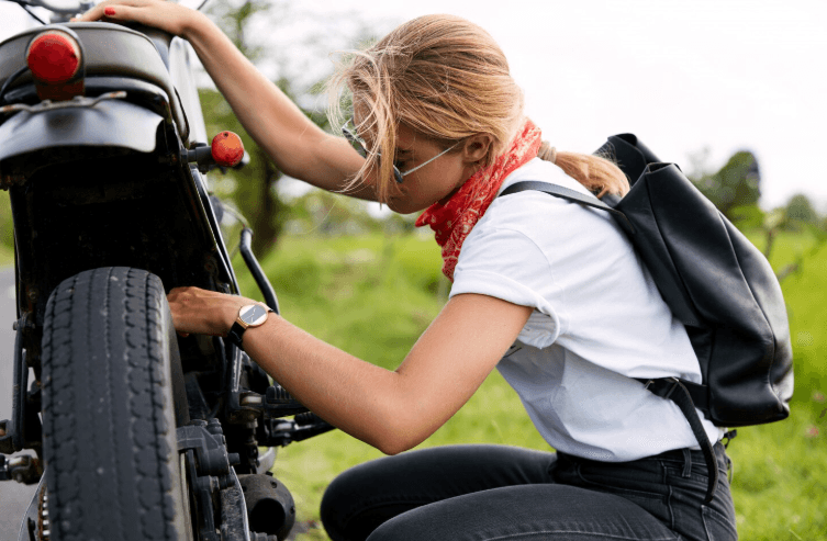 Roadside Assistance for Cars vs Bikes, What’s the Difference?
