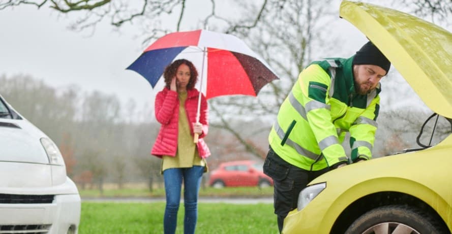 5 Essential Tips for Using Roadside Assistance.