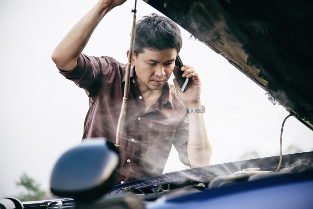 Tips for Staying Safe While Waiting for Breakdown Service