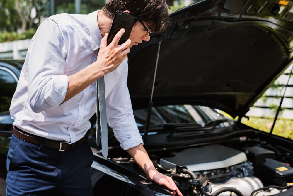 Common Car Issues That Need Breakdown Service