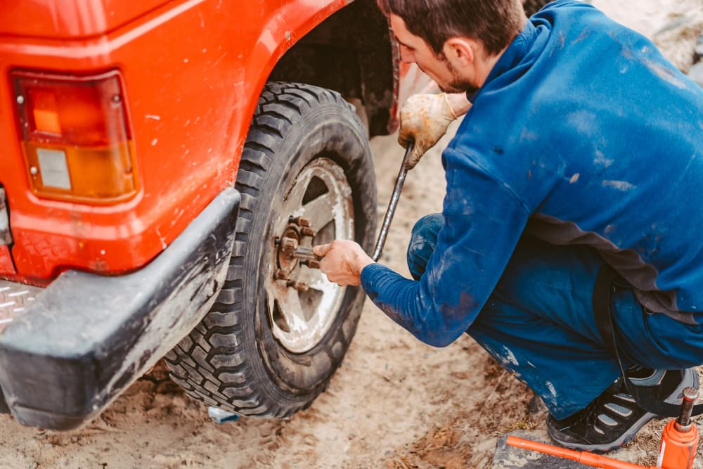 Why Mobile Tyre Puncture Repair Is the Smarter Choice