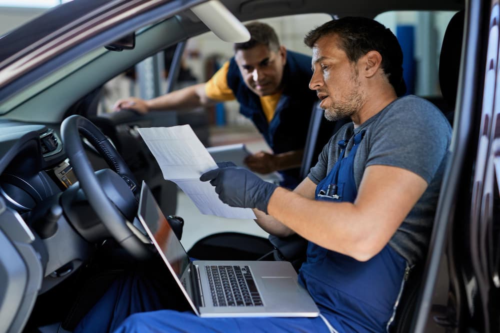 NHTSA Investigates Ford&#8217;s Hands-Free Driving System After Fatal Crashes