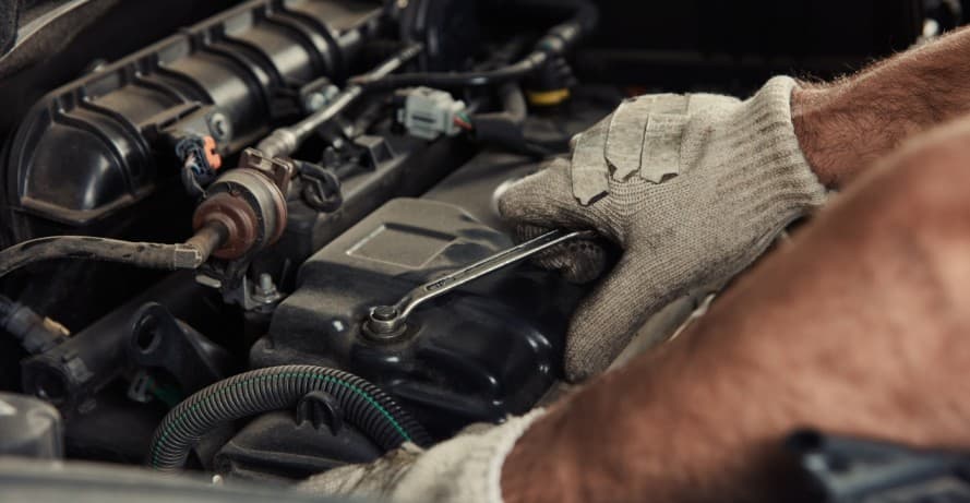 Avoiding Engine Damage: Overfilling Oil Risks !