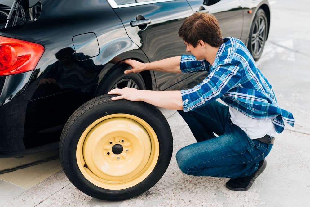 Why Online Puncture Repair Is a Roadside Lifesaver