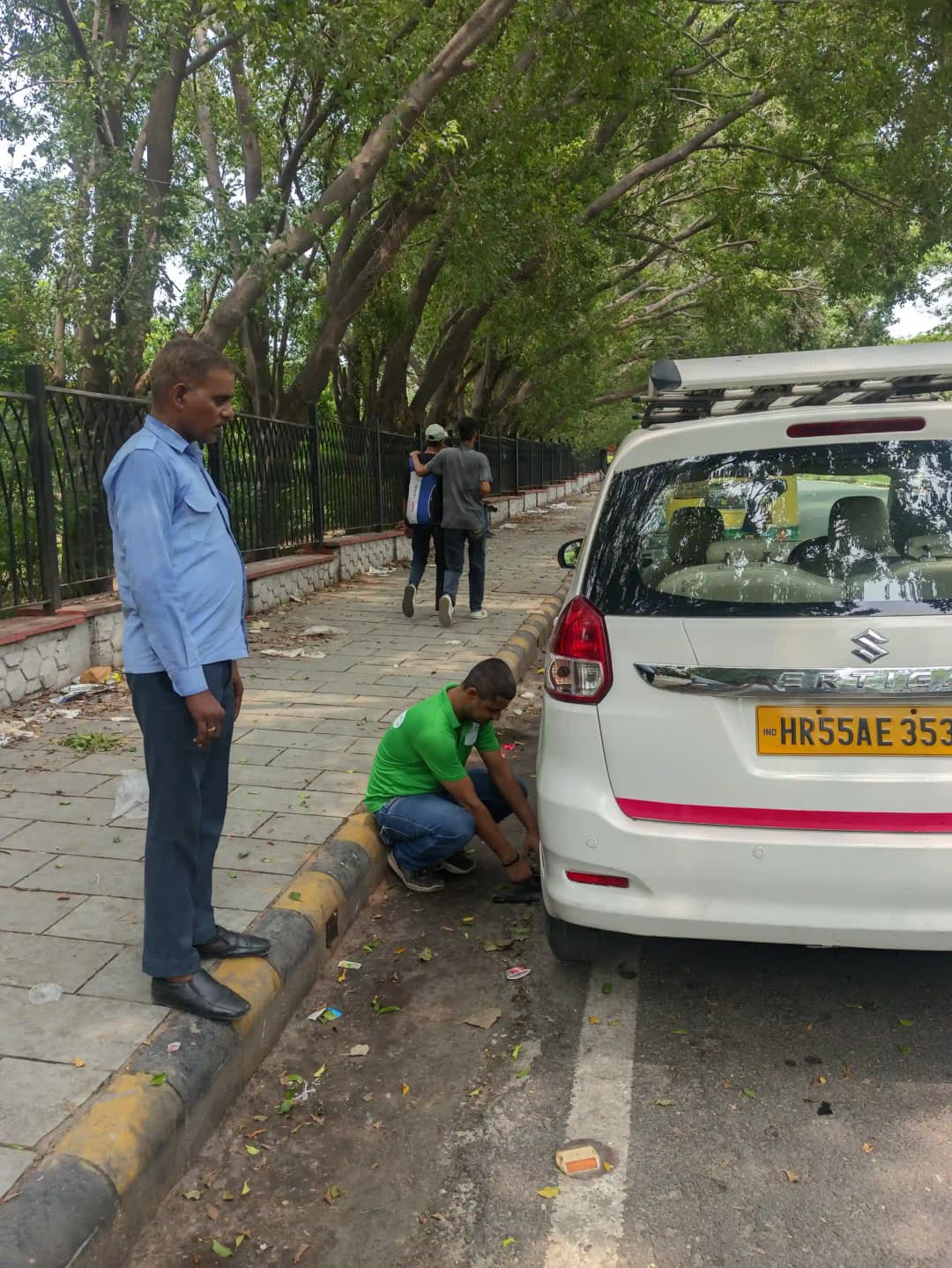 Comprehensive Services for Your Commercial Vehicles Comprehensive Services for Your Commercial Vehicles