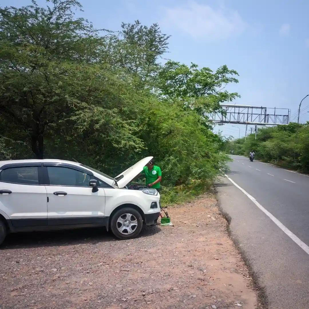 Fast & Hassle-Free Roadside Emergency Services