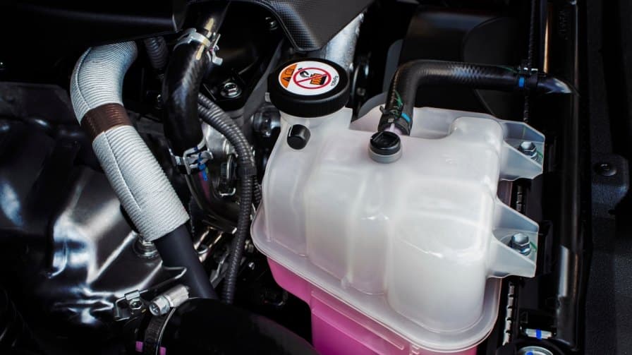 5 Key Differences Between Coolant and Antifreeze