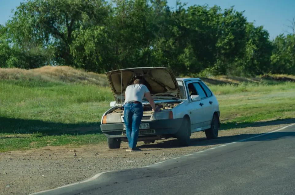 Why Every Car Owner Needs Road Side Assistance Services?