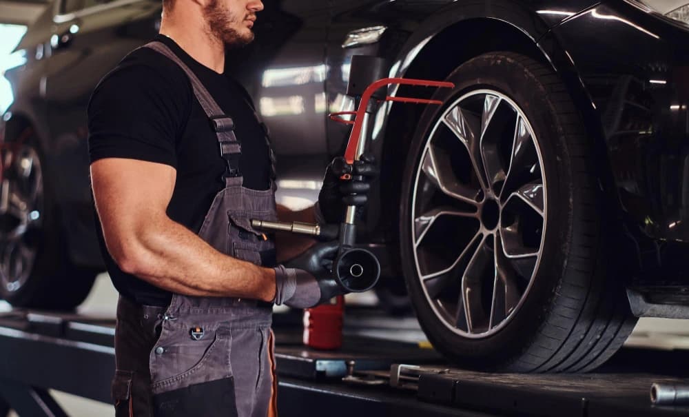 Tyre Puncture Service in Ghaziabad for Quick Assistance