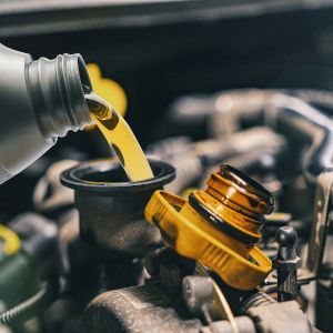 Advantages of Synthetic Oils in Automobiles