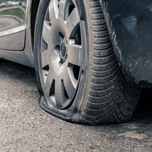 Is it safe to drive with a punctured tyre?