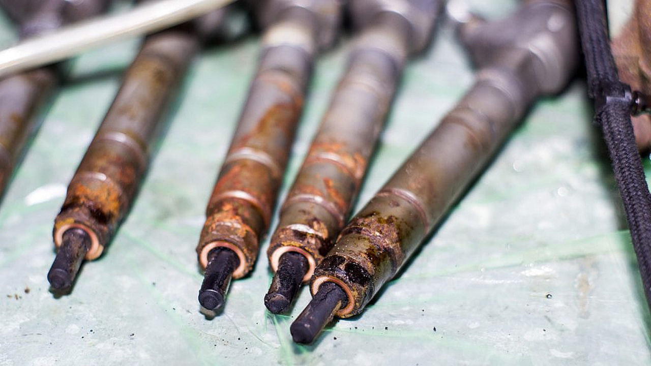 Broken Fuel Injector Seals
